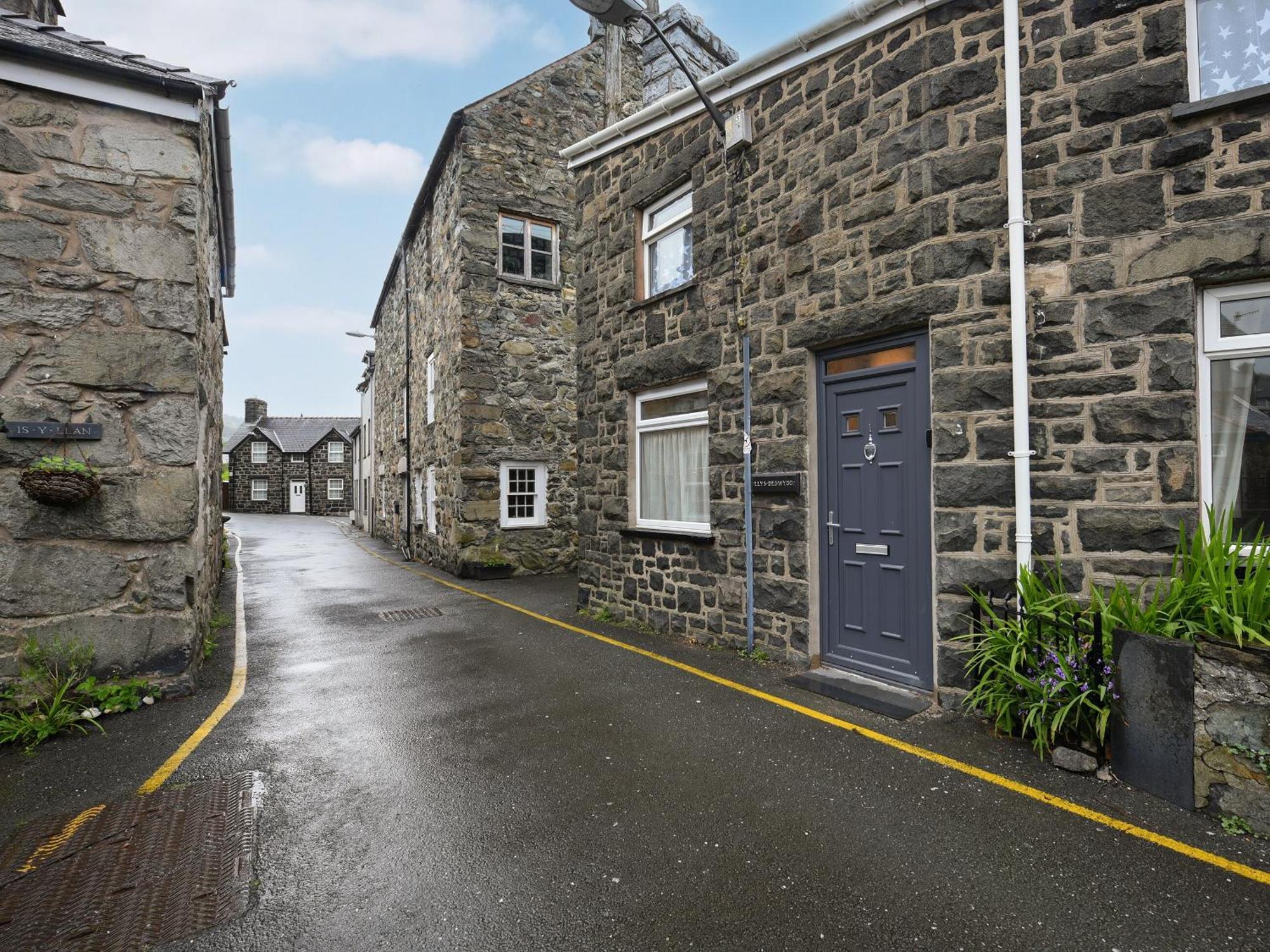 Llys Dedwydd Villa Dolgellau Exterior foto